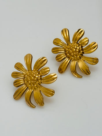 Chamomile Studs