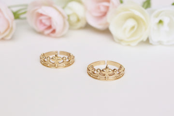 Gold brass toe ring, minimalist adjustable design
