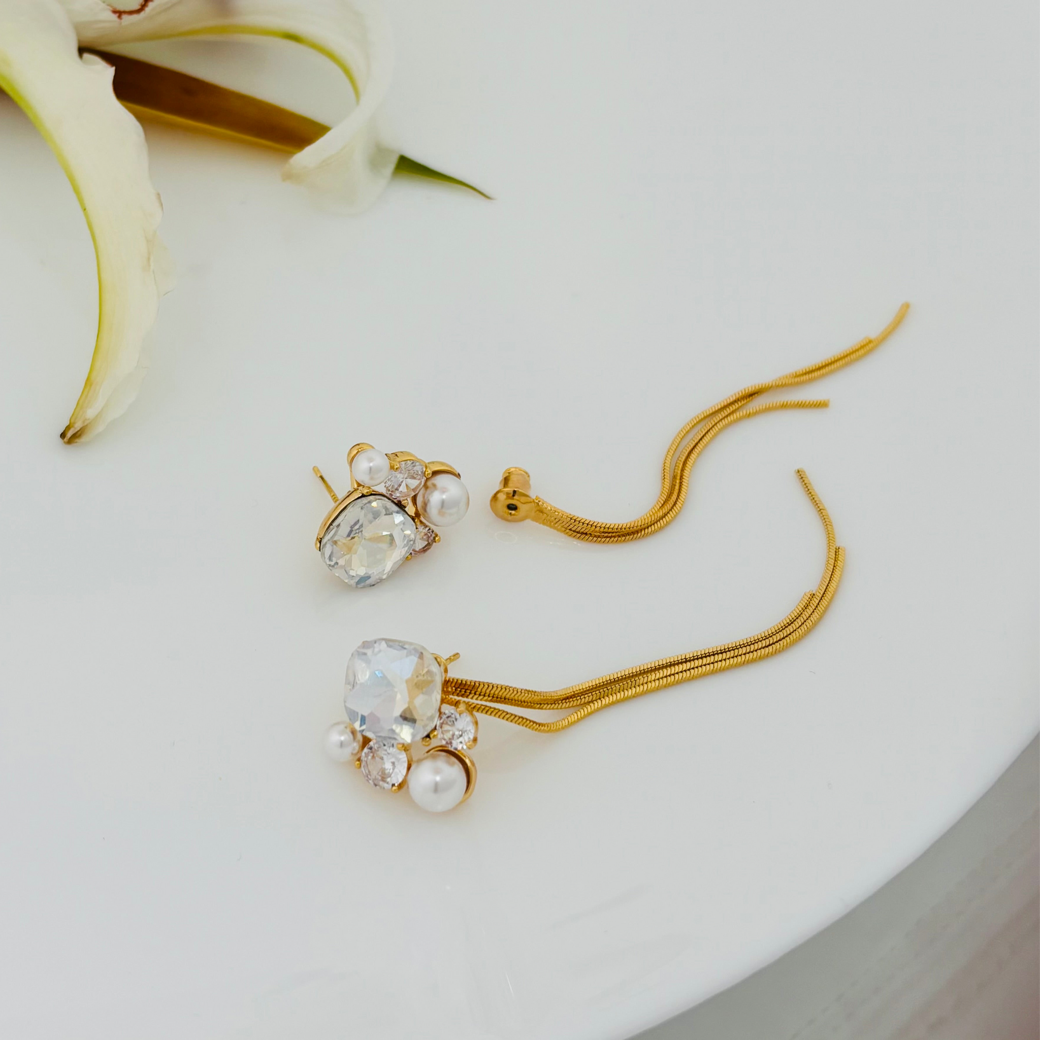 Cluster drop earrings