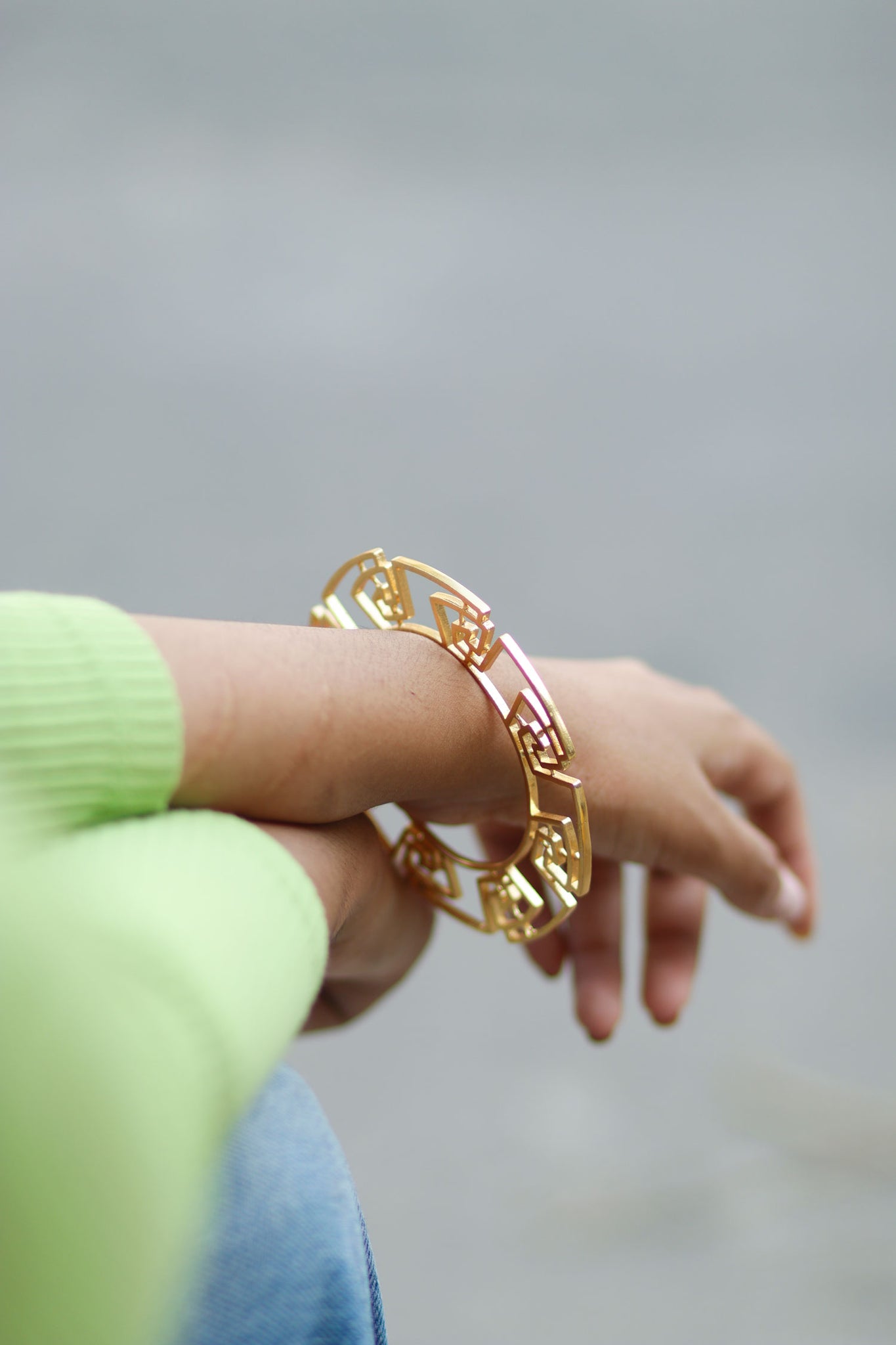 Tidal Twirl Bangle