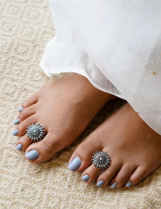 Meera Toe Rings