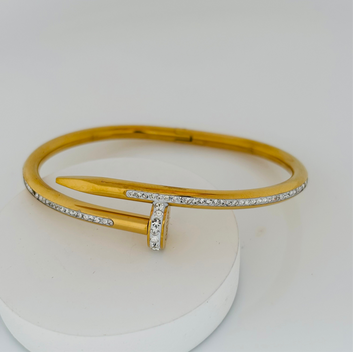 Nail bracelet