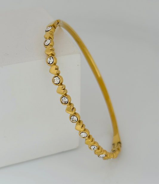 Eternal heart bracelet