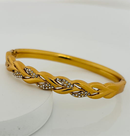 Braided bracelet