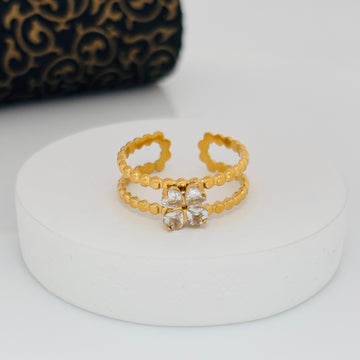 Clover Ring