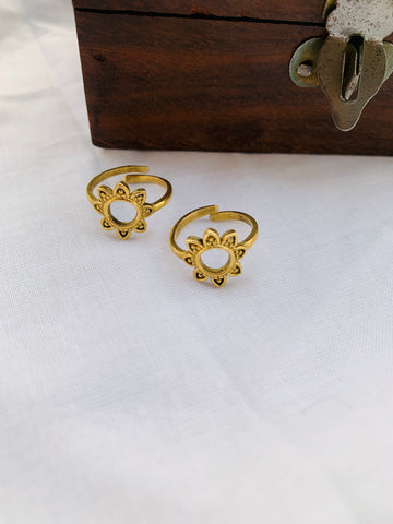 Suryan Toe Rings