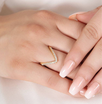 Crystal Vangi Ring