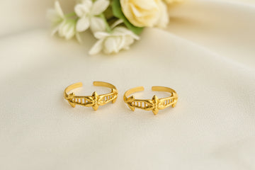 Gold-tone brass kolam-pattern toe ring, bohemian minimalist style