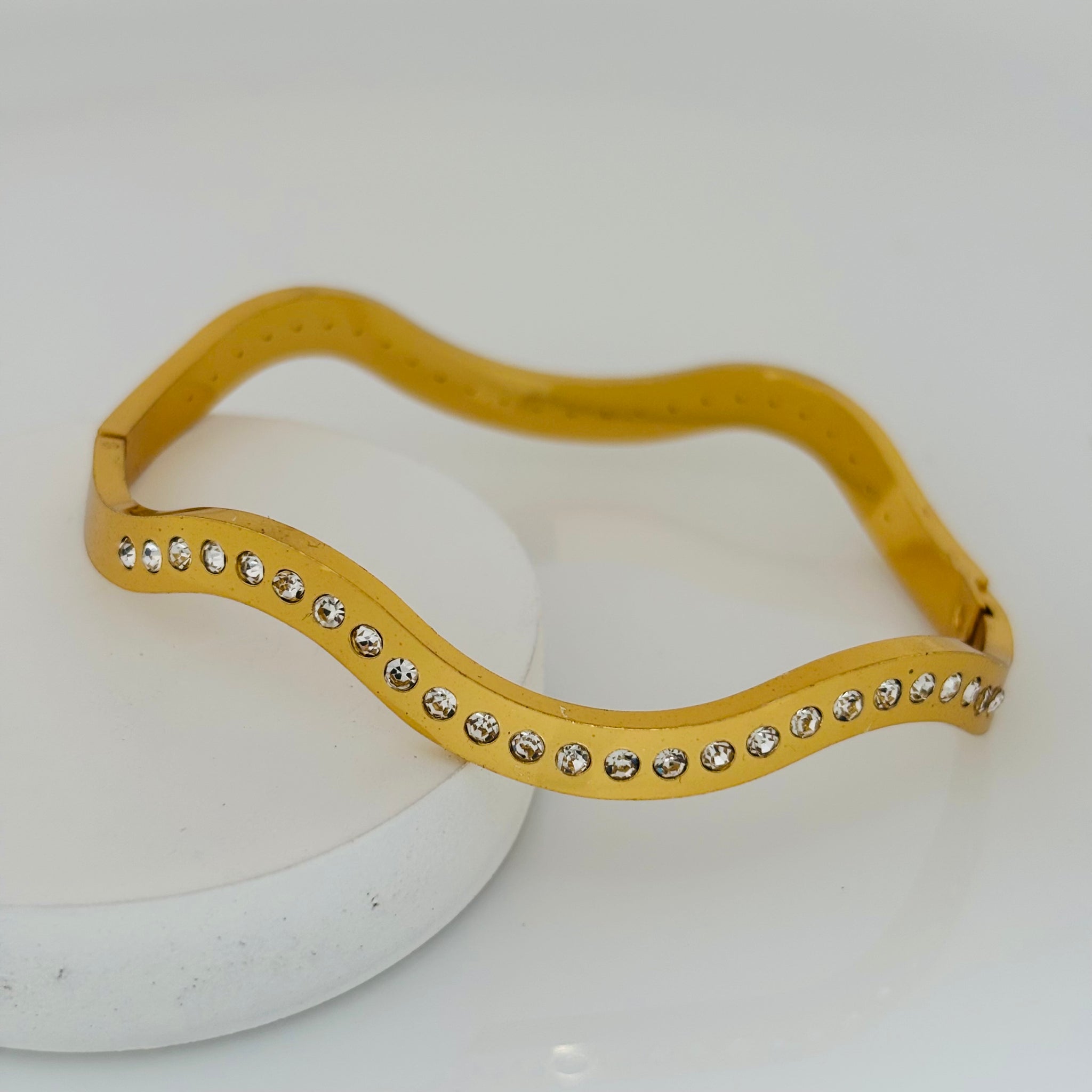 Crystal wave bracelet